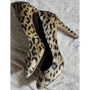BCBGeneration Cheetah Print Pump Heels Size 9B